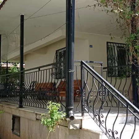 Villa Sevgi Plajinda Mustakil